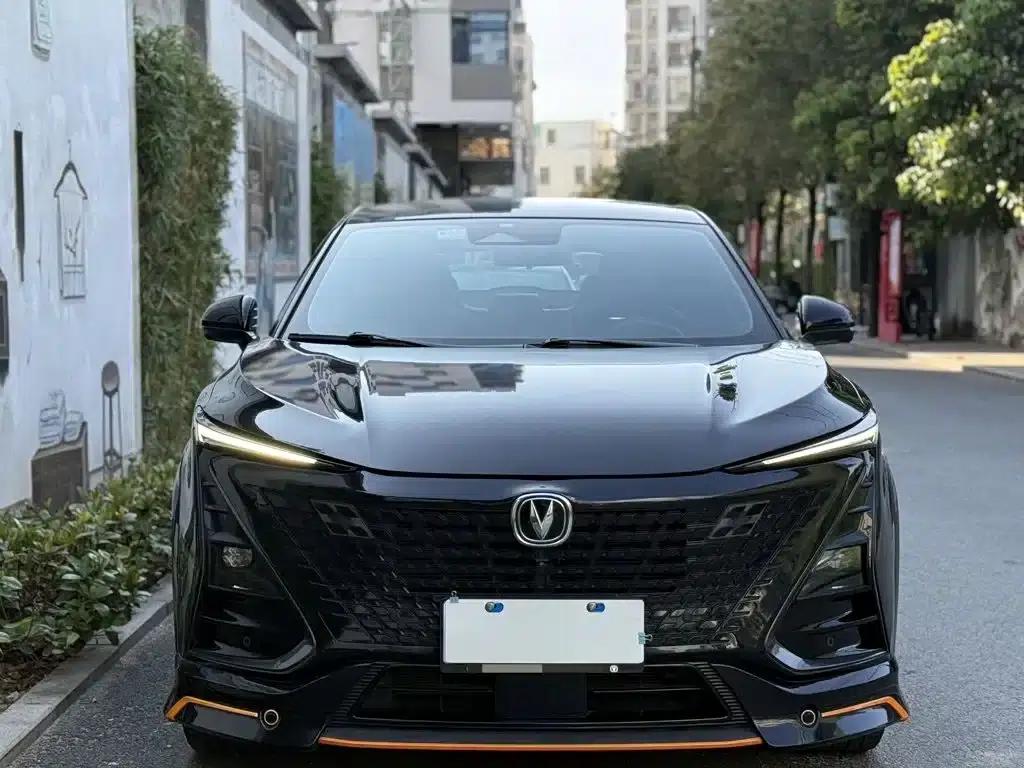 Changan UNI-T 2022 1.5T Premium Edition — миниатюра 2