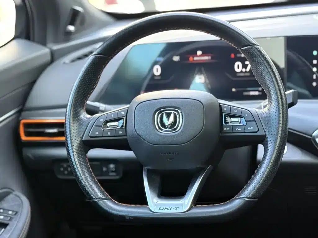 Changan UNI-T 2022 1.5T Premium Edition — миниатюра 6