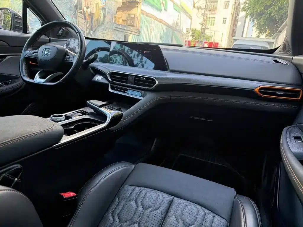 Changan UNI-T 2022 1.5T Premium Edition — миниатюра 8