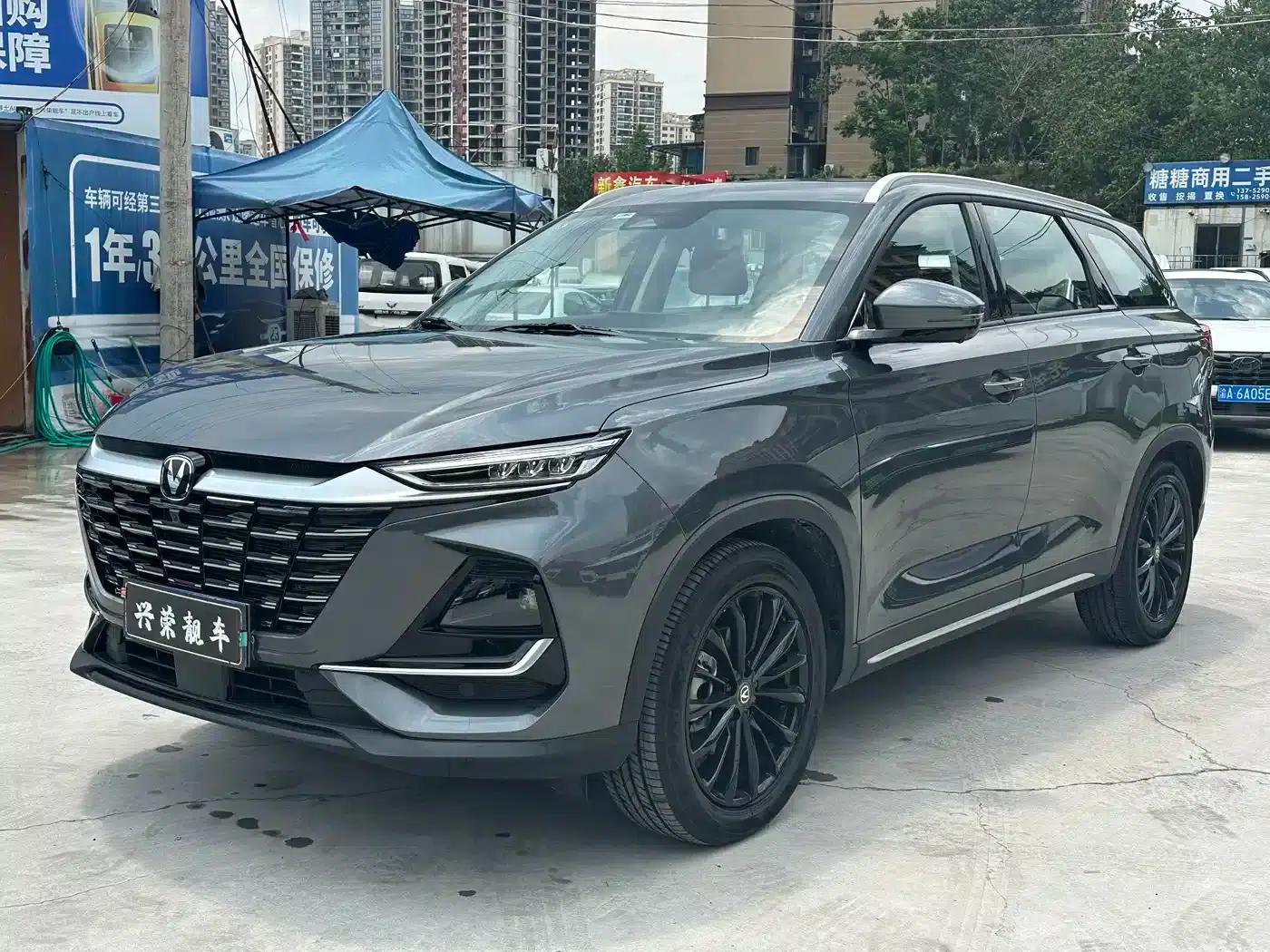 Changan CS75 2026 PRO 1.5T DCT Premium 7-seater — миниатюра 1