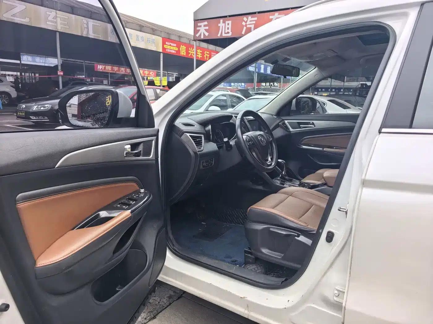 Changan CS75 2017 Fashion Edition 1.5T Automatic Premium Model — миниатюра 10