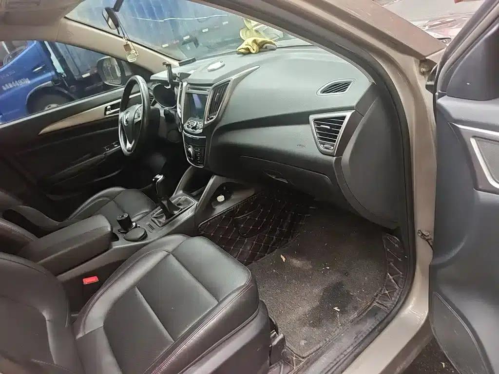 Changan CS75 2016 2.0L Manual Deluxe Edition (National V Emission Standard) — миниатюра 20