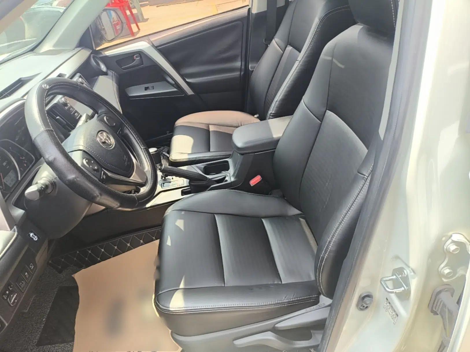 Toyota RAV4 2016 2.0L CVT Two-Wheel Drive Comfort Edition China V Standard — миниатюра 17