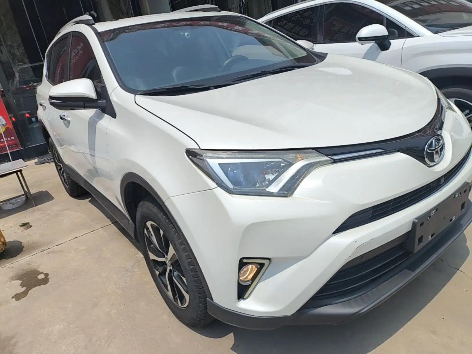 Toyota RAV4 2016 2.0L CVT Two-Wheel Drive Comfort Edition China V Standard — миниатюра 3