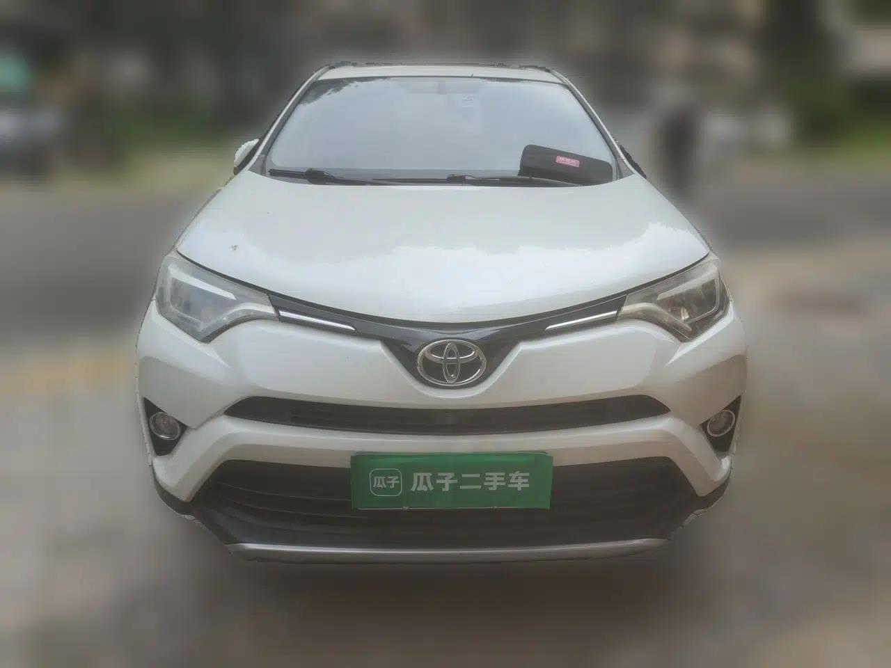 Toyota RAV4 2016 2.5L Automatic 4x4 Elite Edition — миниатюра 2