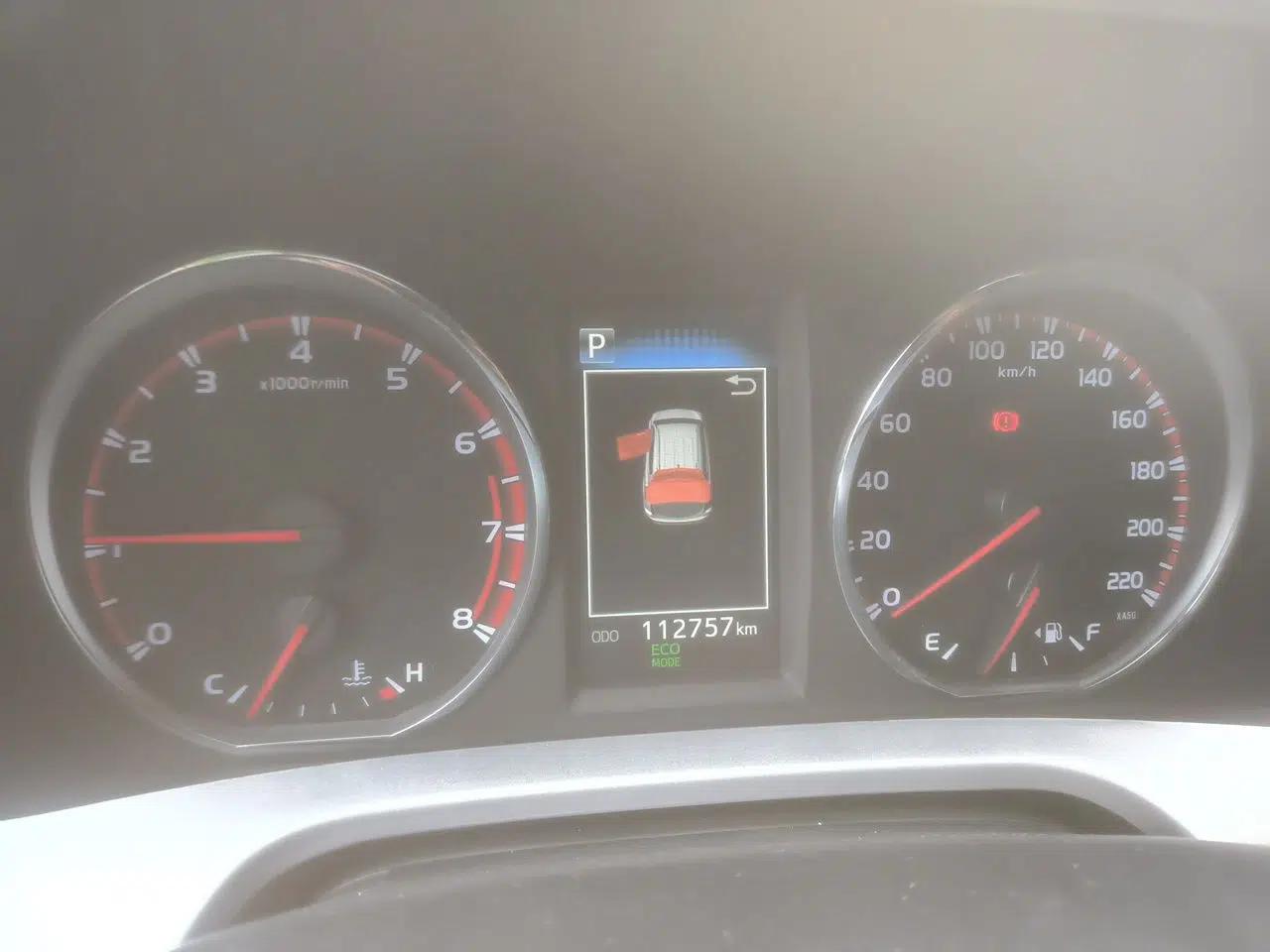 Toyota RAV4 2016 2.5L Automatic 4x4 Elite Edition — миниатюра 11