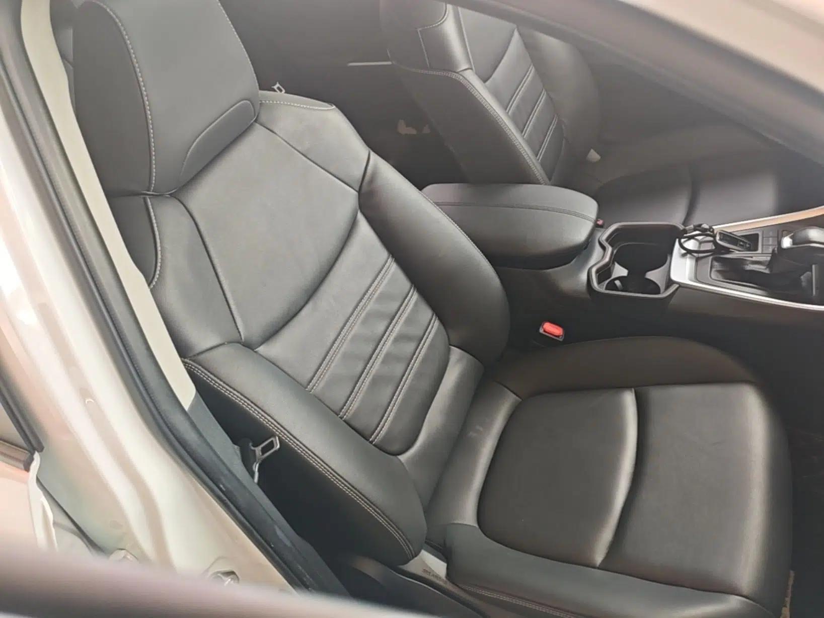 Toyota RAV4 2022 2.0L CVT Two-Wheel Drive Fashion Plus Edition — миниатюра 19