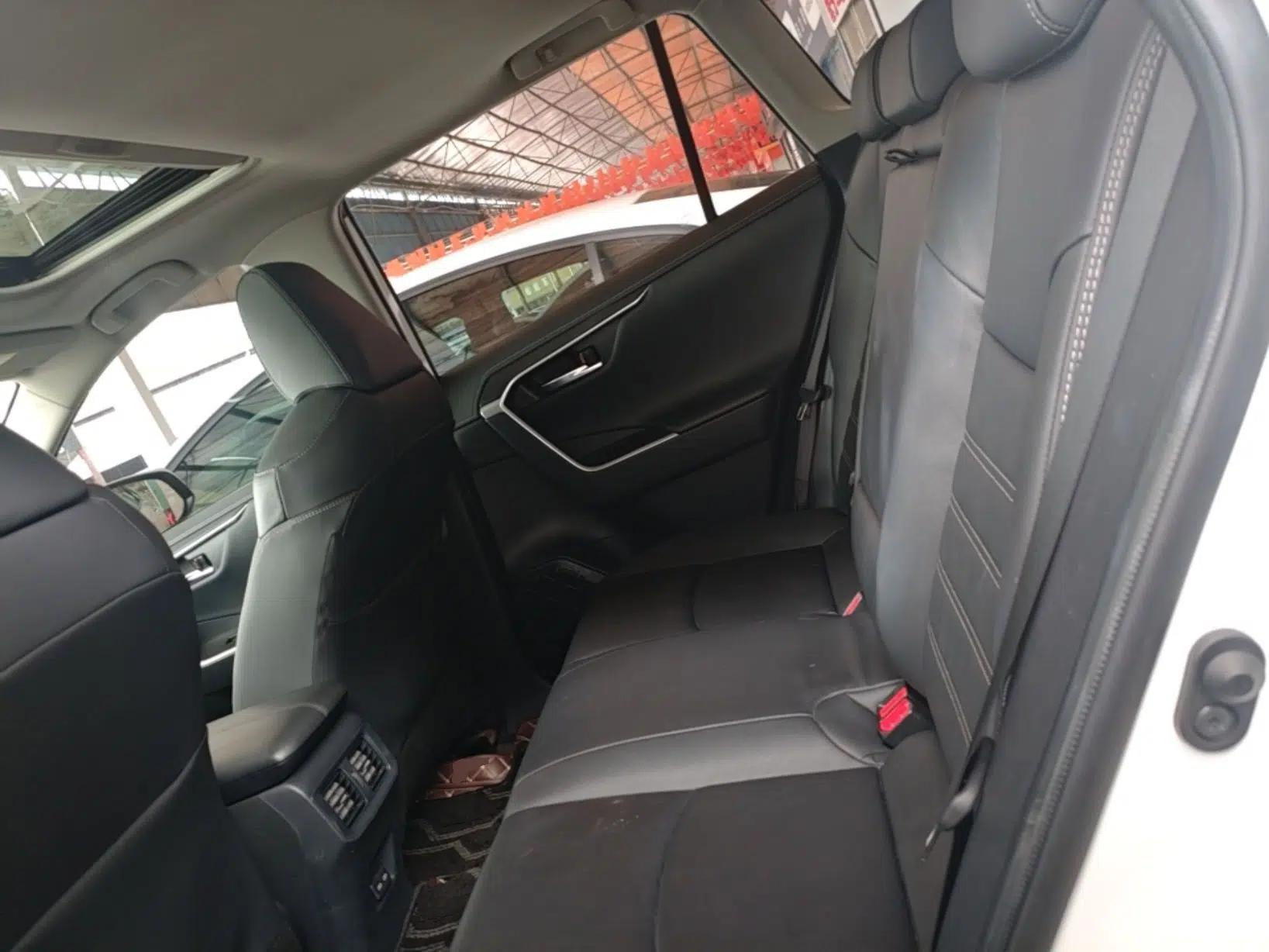 Toyota RAV4 2022 2.0L CVT Two-Wheel Drive Fashion Plus Edition — миниатюра 20