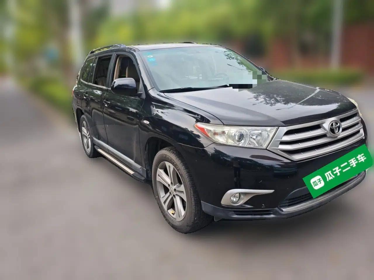 Toyota Highlander 2012 2.7L Two-Wheel Drive 7-Seater Luxury Edition — миниатюра 3