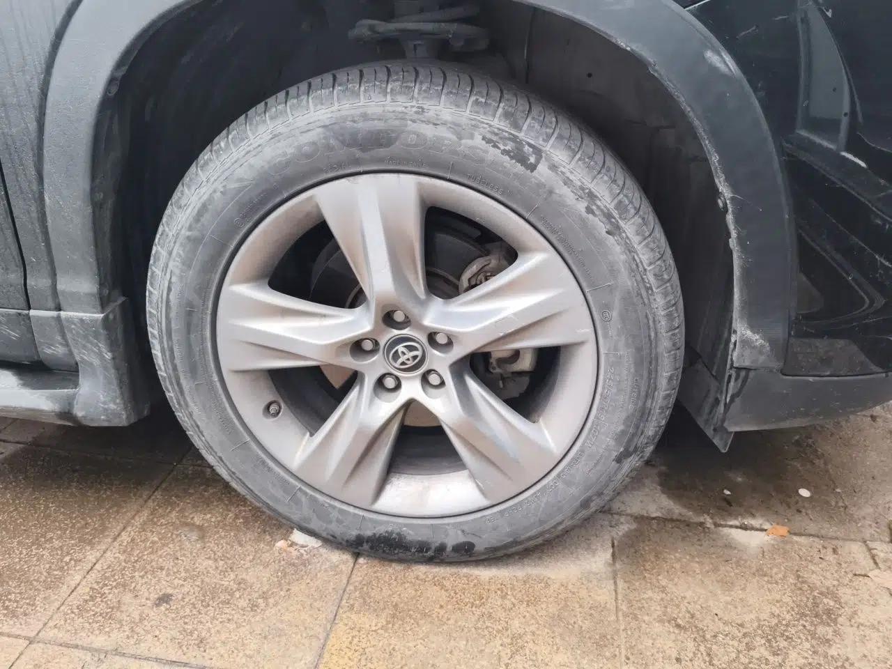 Toyota Highlander 2018 2.0T Four-Wheel Drive Knight Edition 7 Seats China VI Standard — миниатюра 8