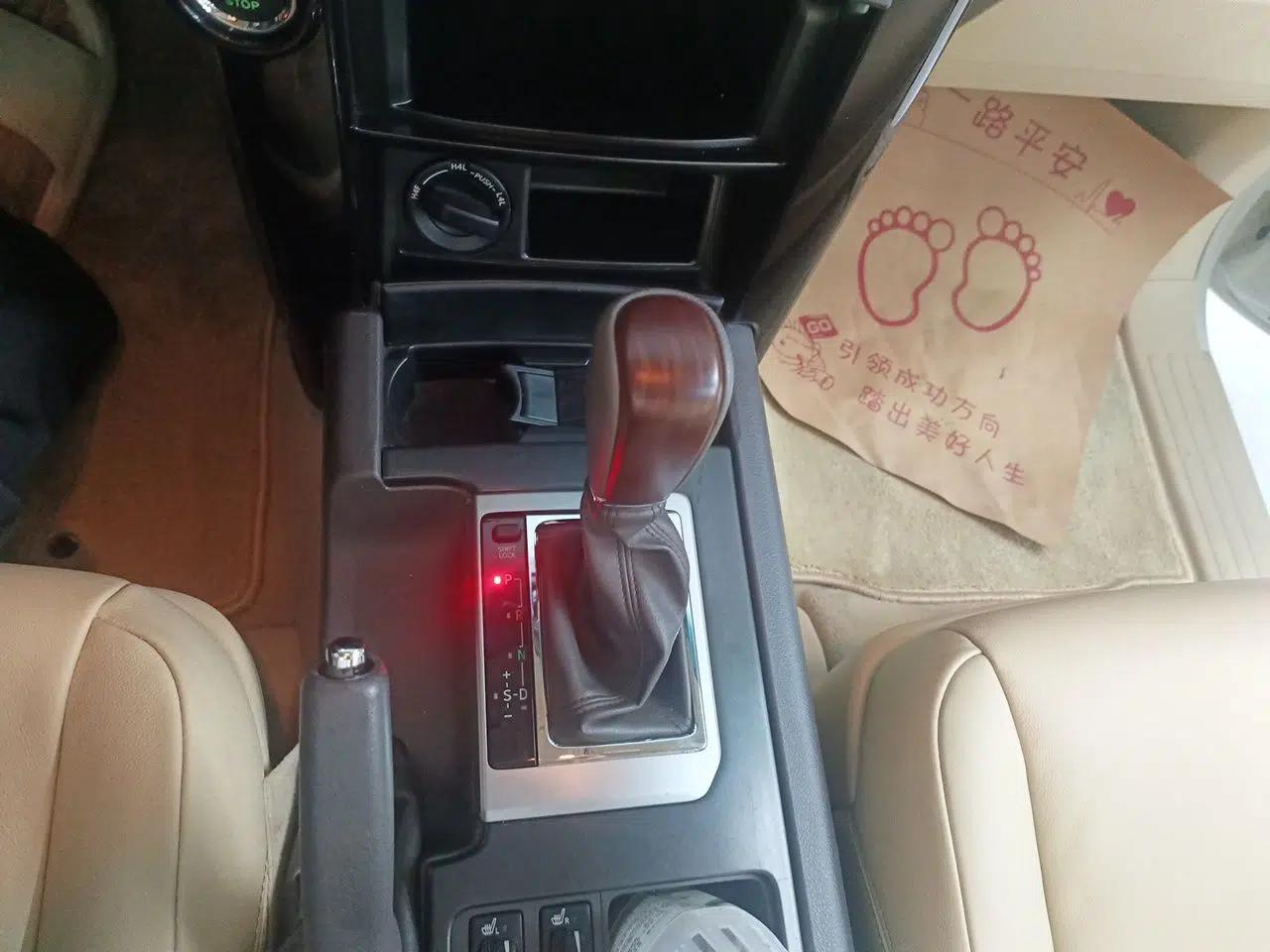 Toyota Prado 2016 2.7L Automatic Luxury Edition — миниатюра 14