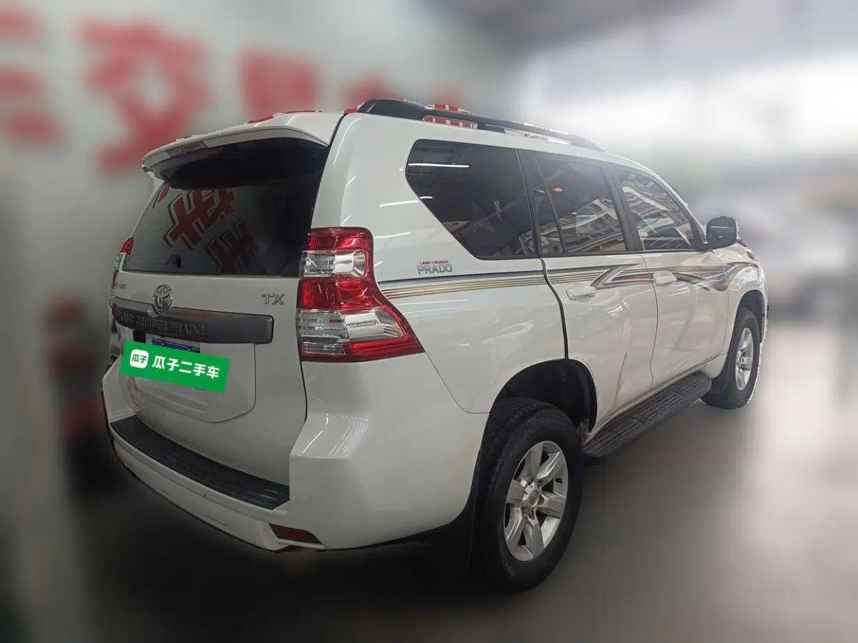 Toyota Prado 2016 2.7L Automatic Luxury Edition — миниатюра 6