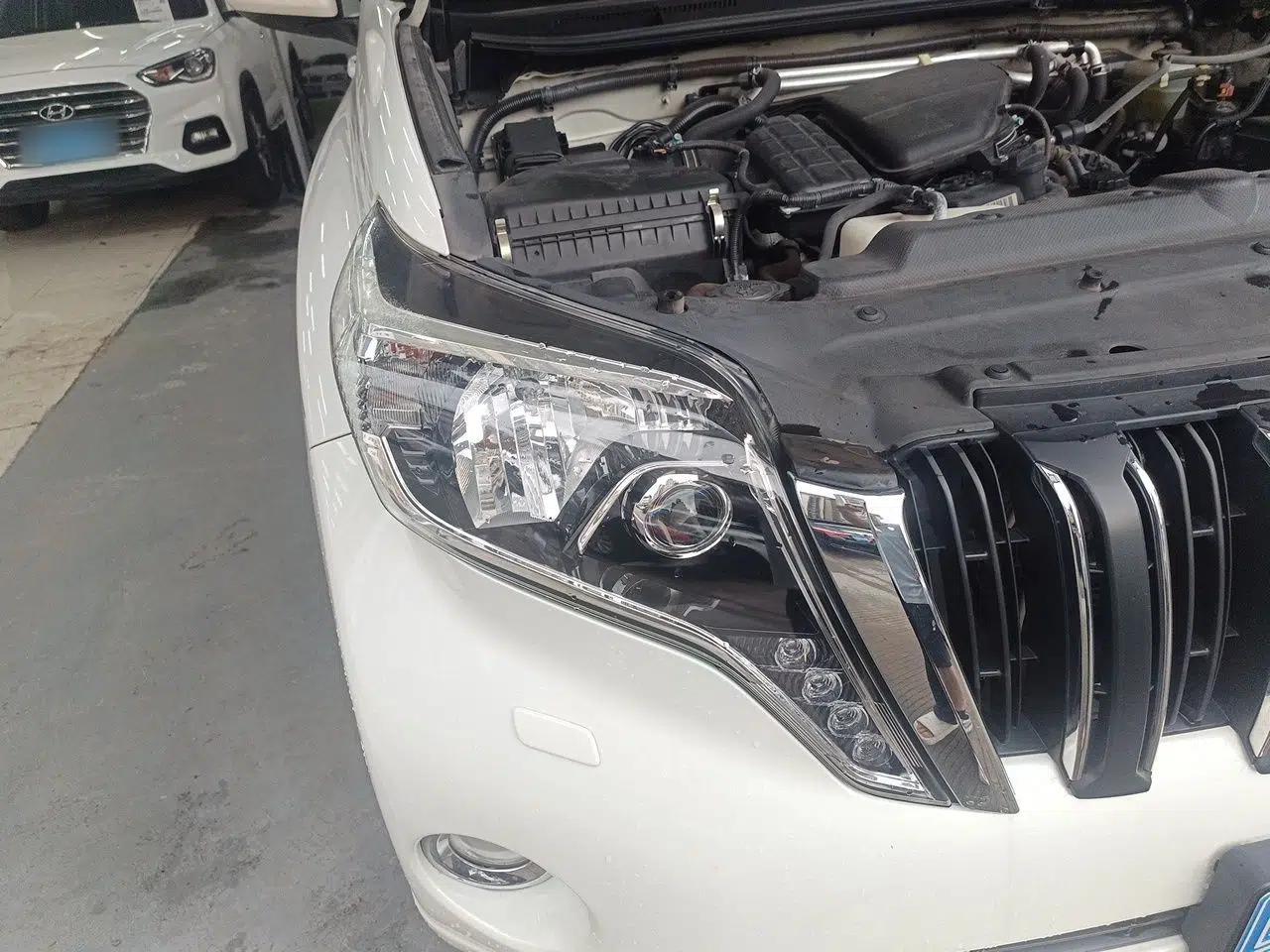 Toyota Prado 2016 2.7L Automatic Luxury Edition — миниатюра 7