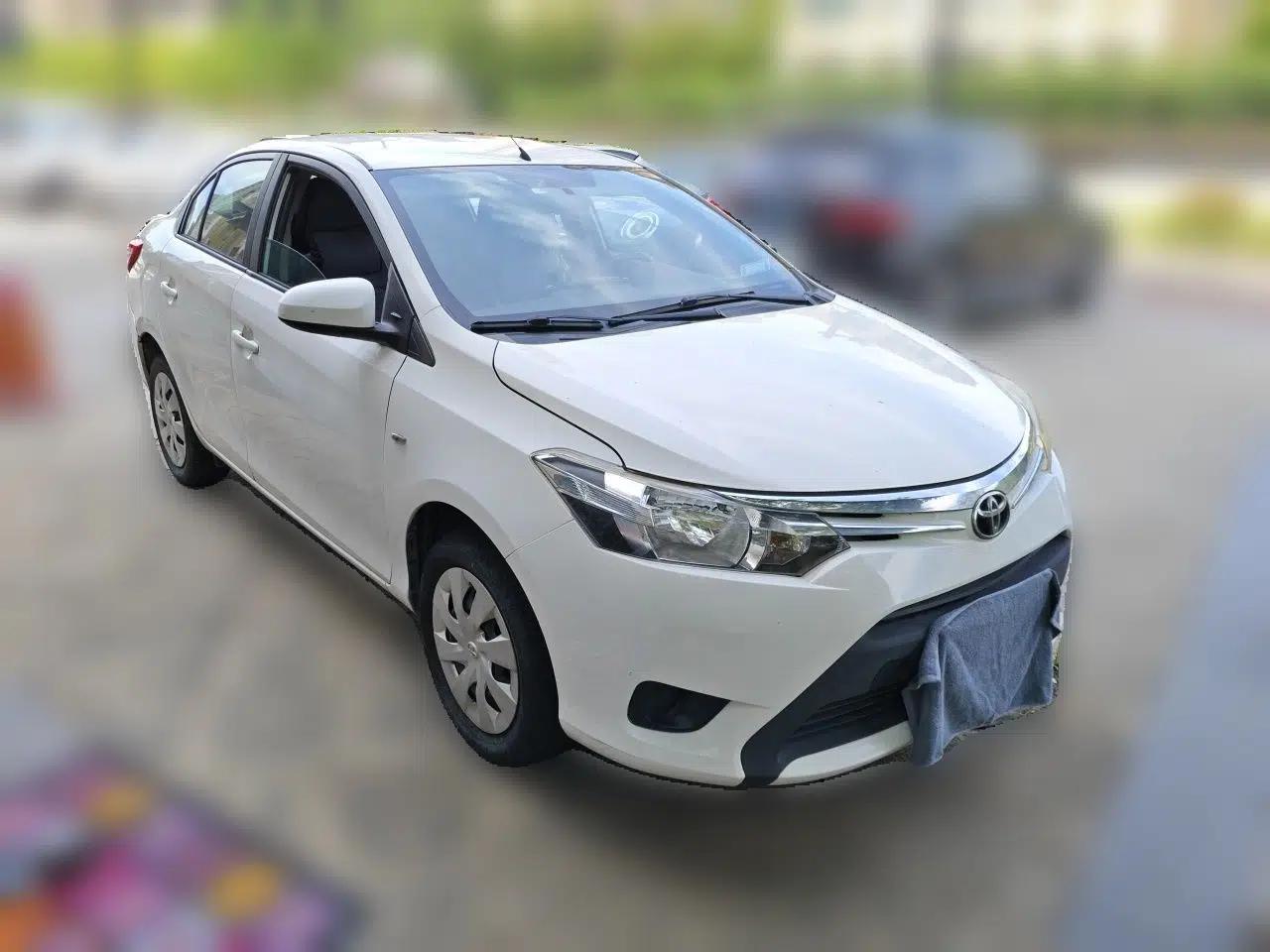 Toyota Vios 2014 1.3L Automatic Standard Edition — миниатюра 3