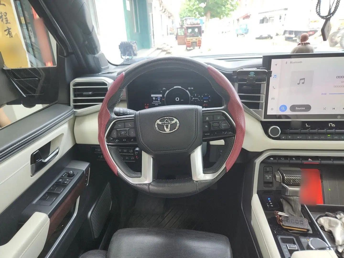 Toyota Tundra 3.5TT Automatic Four-Wheel Drive, Five-Seater (Parallel Import) — миниатюра 10