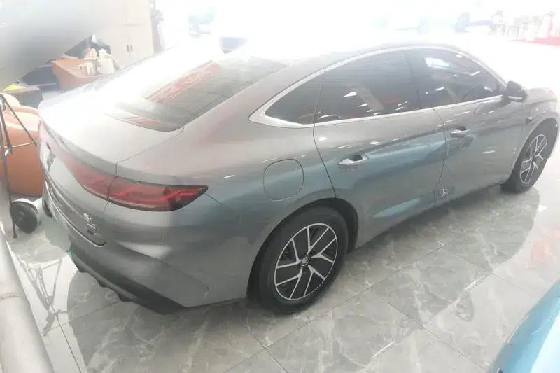 Qin L DM 2025 Smart Driving Edition DM-i 120KM Superior Model — миниатюра 3