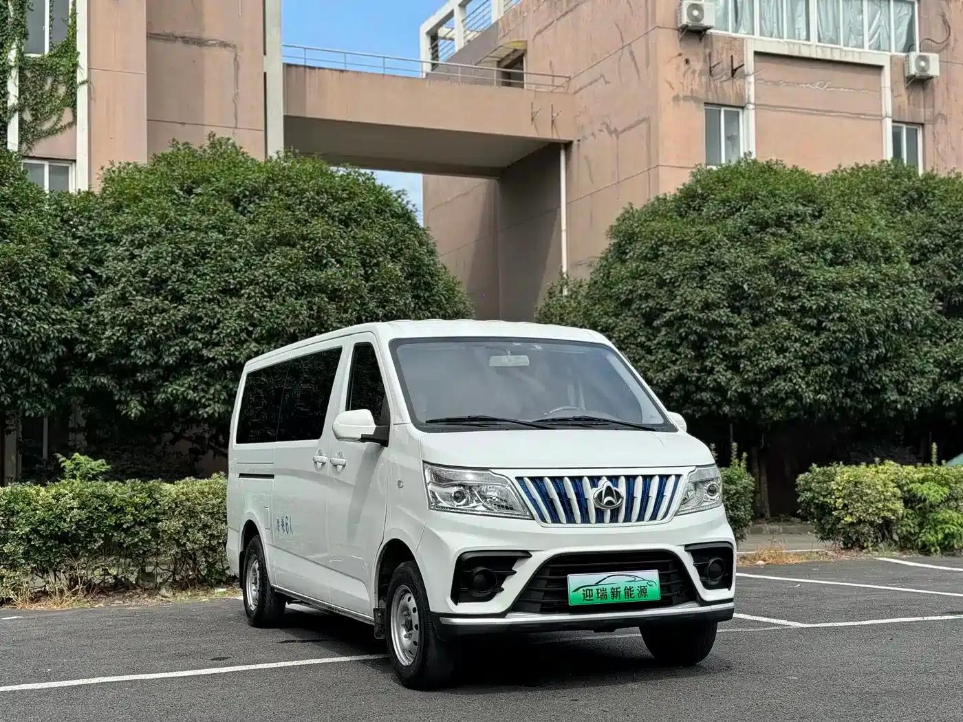 Changan Ruixing EM80 2024 Model, 6-seater, split-door comfort version, 41.86kWh — миниатюра 3