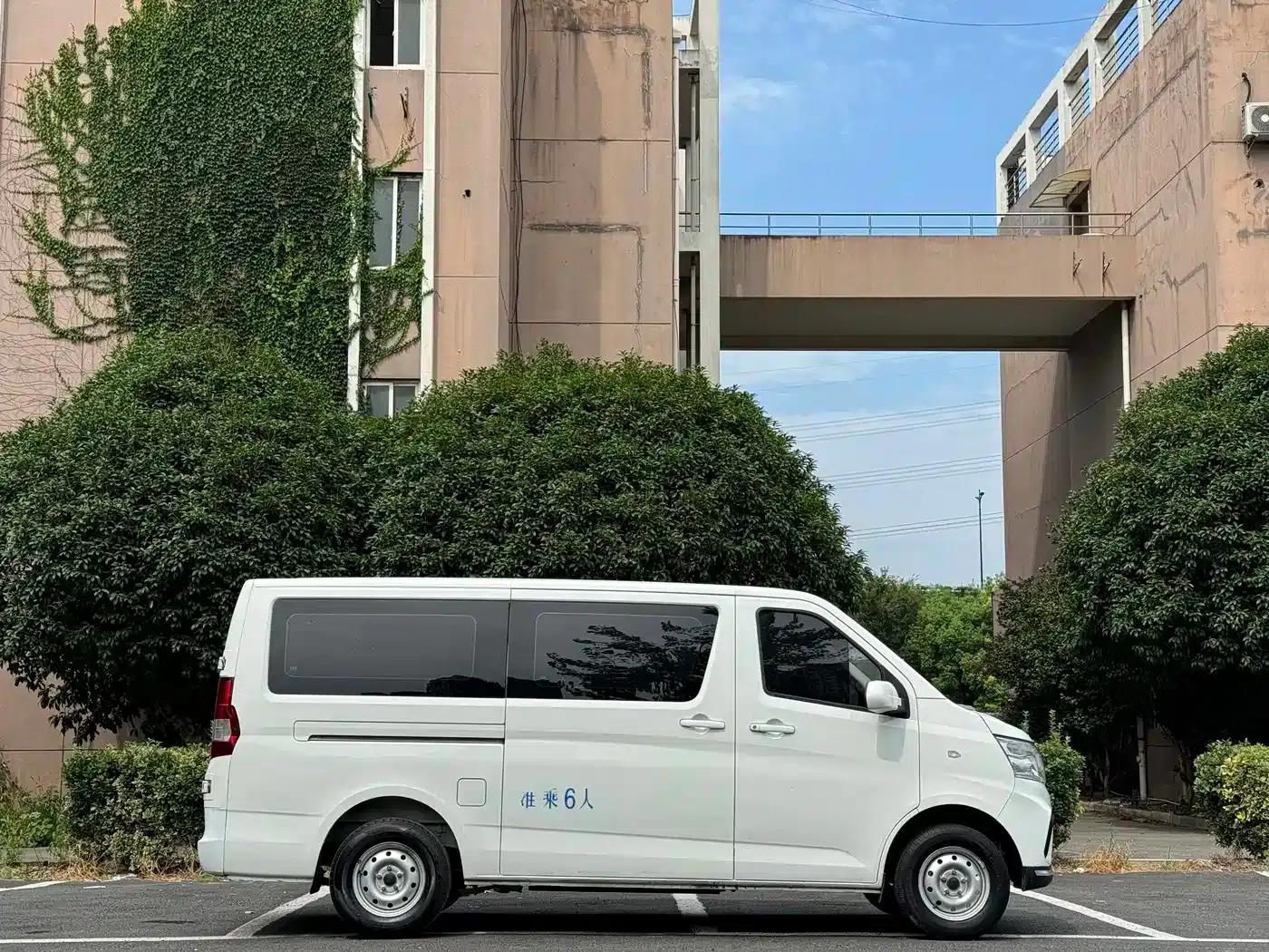 Changan Ruixing EM80 2024 Model, 6-seater, split-door comfort version, 41.86kWh — миниатюра 5