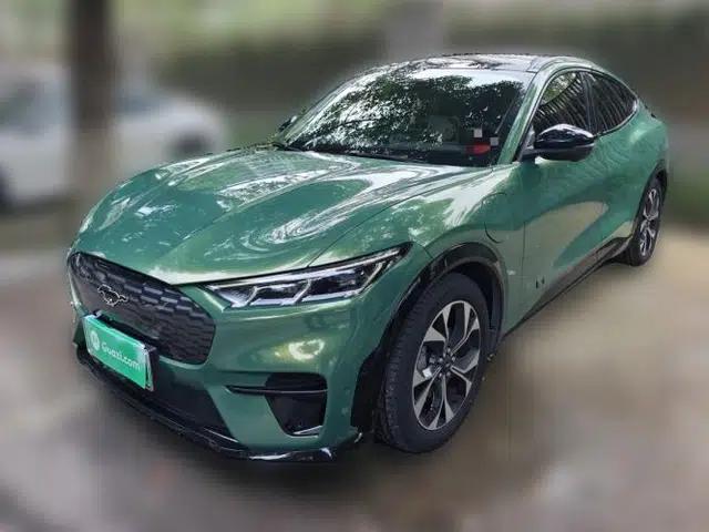 Ford Mustang Mach-E 2021 AION Y Plus Rear-Drive Luxury Edition (Long Range)