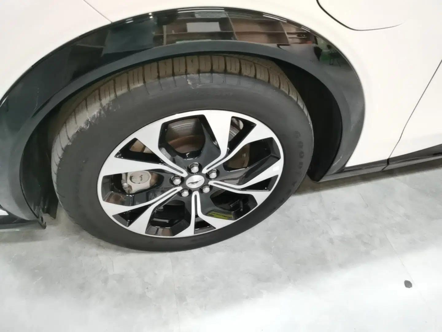 Ford Mustang Mach-E 2021 AION Y Plus Rear-Drive Luxury Edition (Long Range) — миниатюра 10