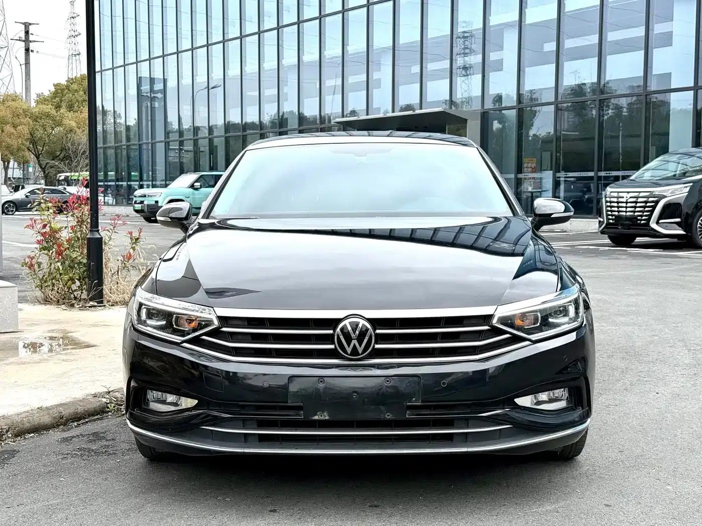 Volkswagen Passat 2021 330TSI DSG 30th Anniversary Edition — миниатюра 2
