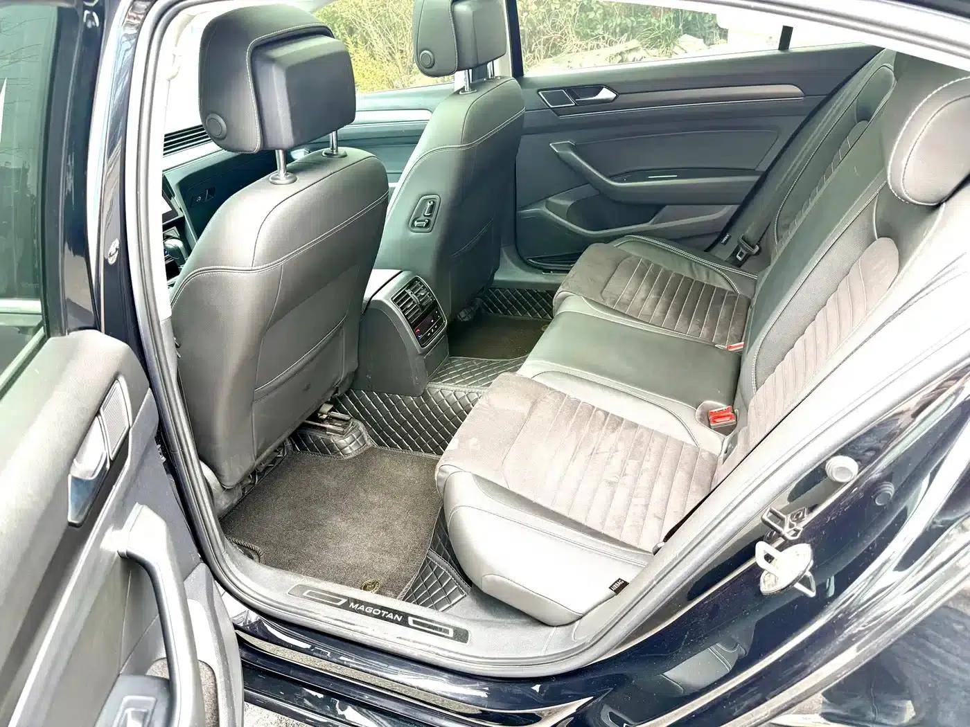 Volkswagen Passat 2021 330TSI DSG 30th Anniversary Edition — миниатюра 14