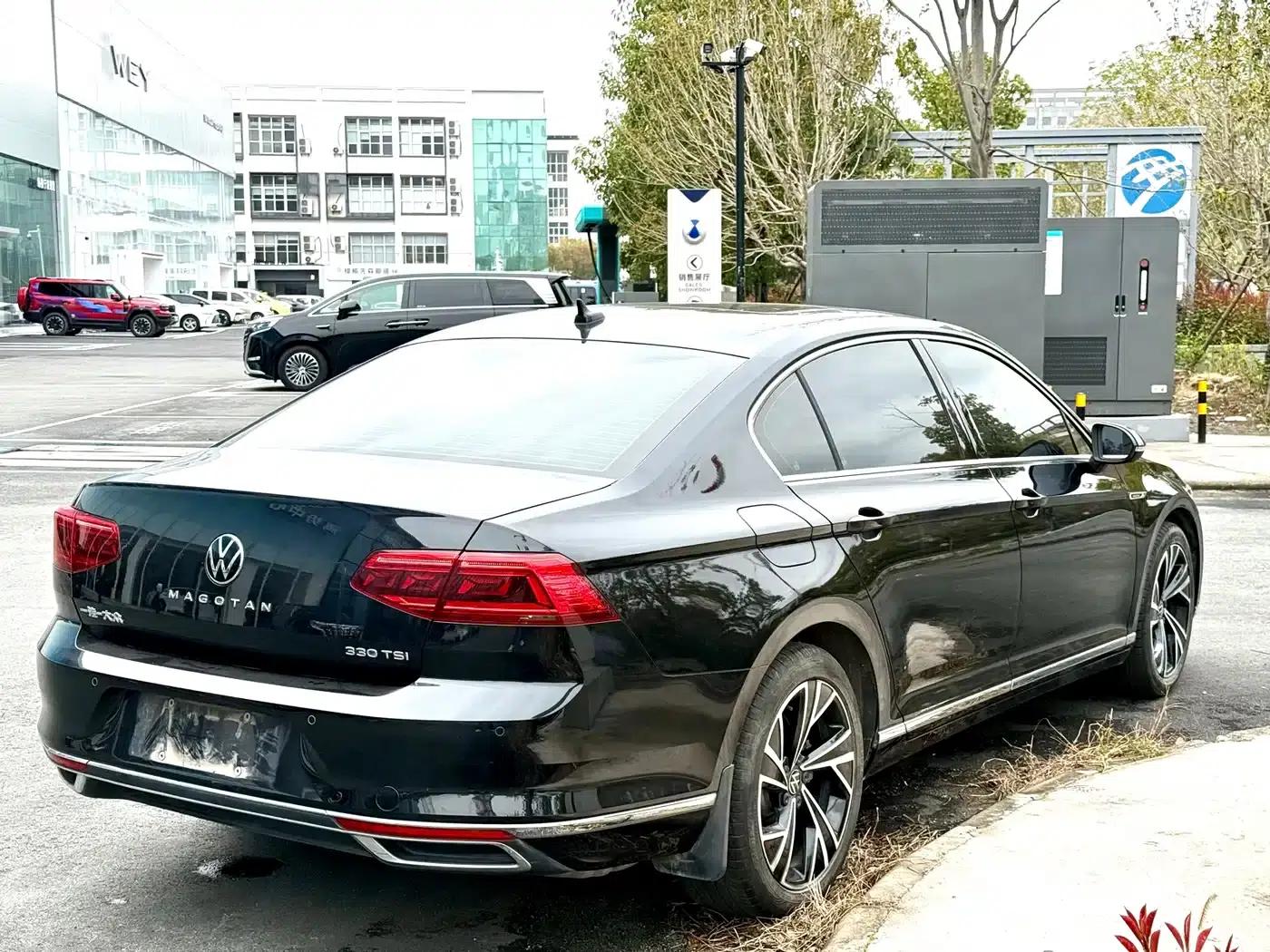 Volkswagen Passat 2021 330TSI DSG 30th Anniversary Edition — миниатюра 6