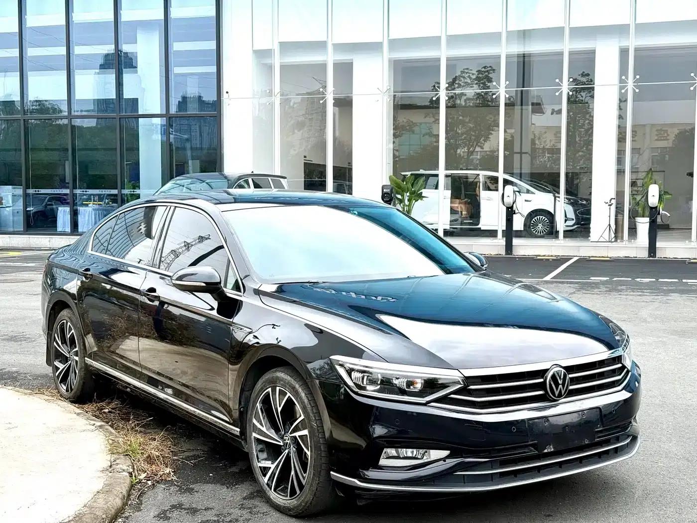 Volkswagen Passat 2021 330TSI DSG 30th Anniversary Edition — миниатюра 7