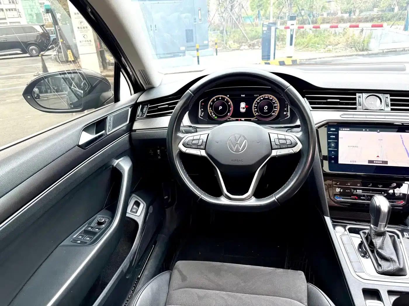 Volkswagen Passat 2021 330TSI DSG 30th Anniversary Edition — миниатюра 10