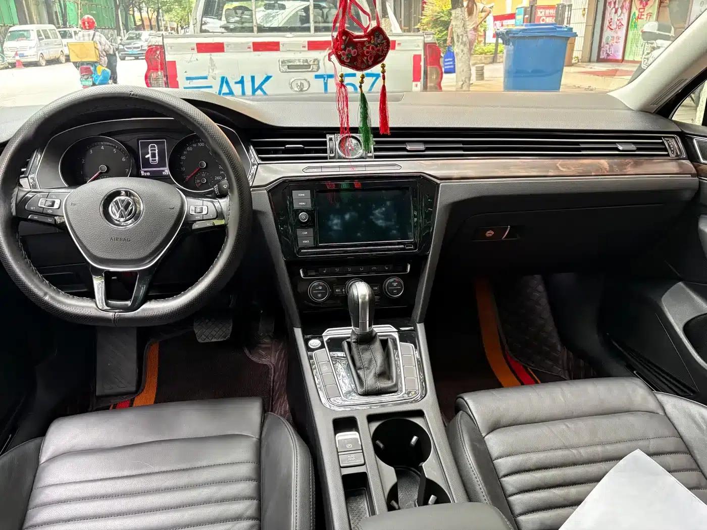 2019 Volkswagen Magotan 380TSI DSG Luxury Edition (National V Emission Standard) — миниатюра 7