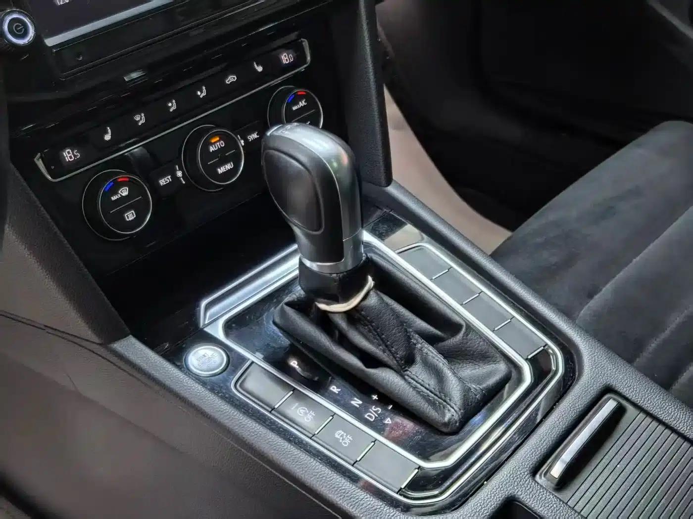 2017 Volkswagen Passat 330TSI DSG Luxury — миниатюра 11
