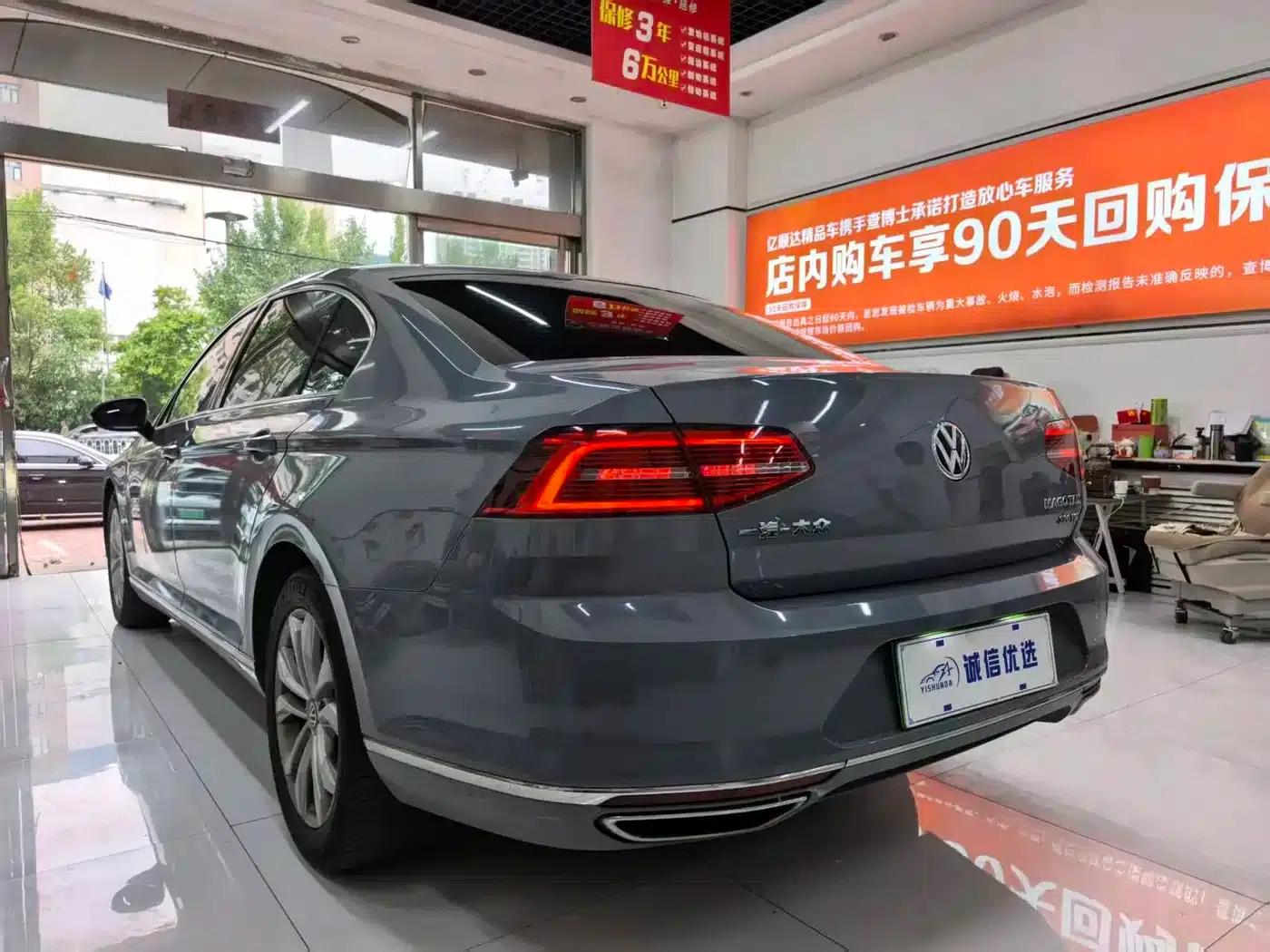 2017 Volkswagen Passat 330TSI DSG Luxury — миниатюра 13