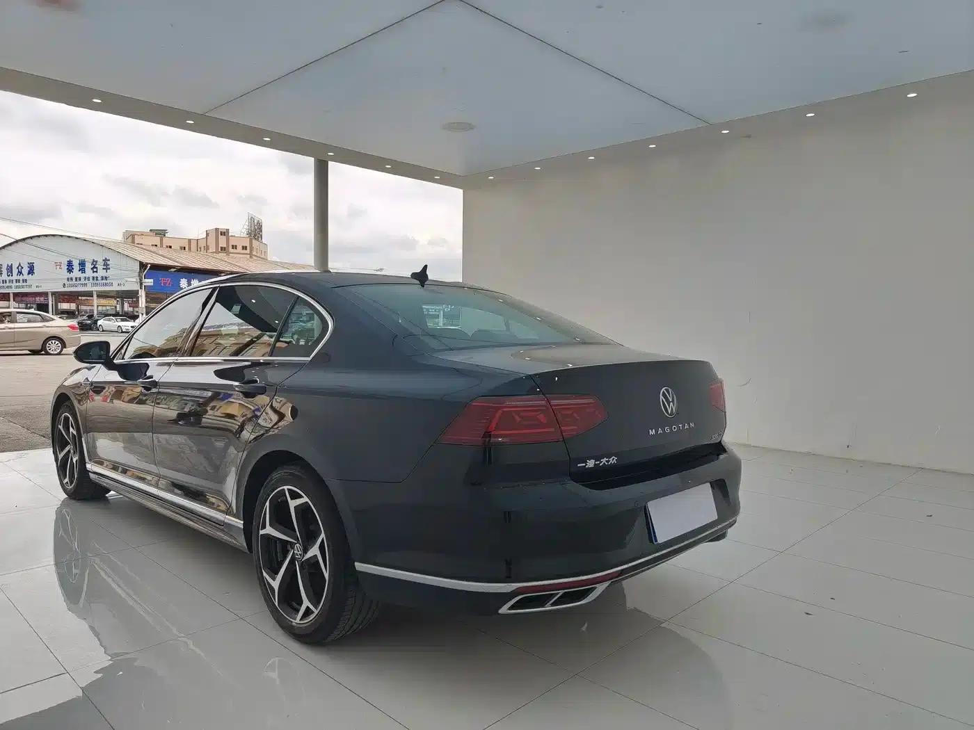Volkswagen Magotan 2023 2 Millionth Unit Commemorative Edition 330TSI DSG Luxury — миниатюра 13