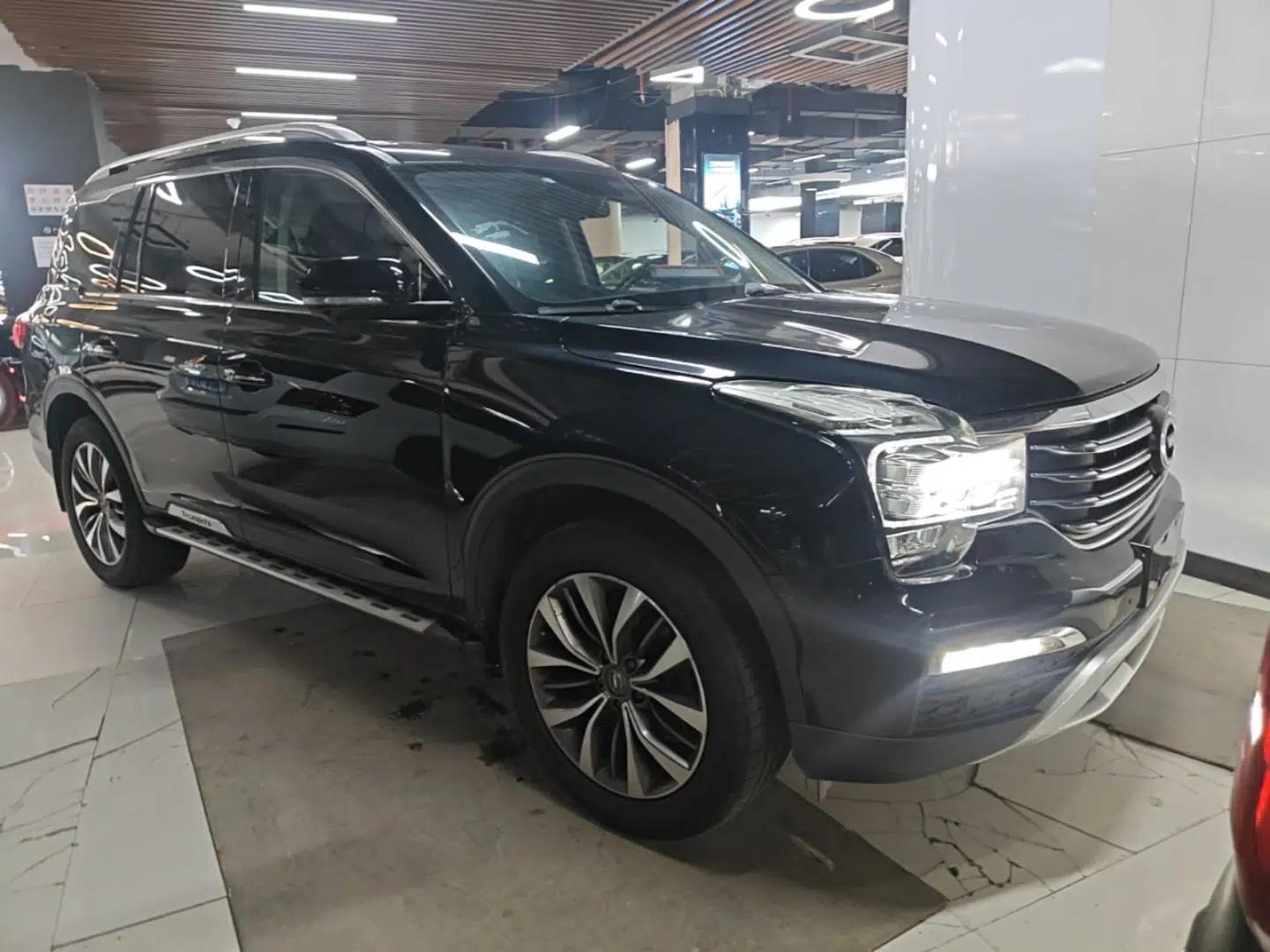 GAC Trumpchi GS8 2017 320T Two-Wheel Drive Luxury Smart Connectivity Version (7 Seats) — миниатюра 3