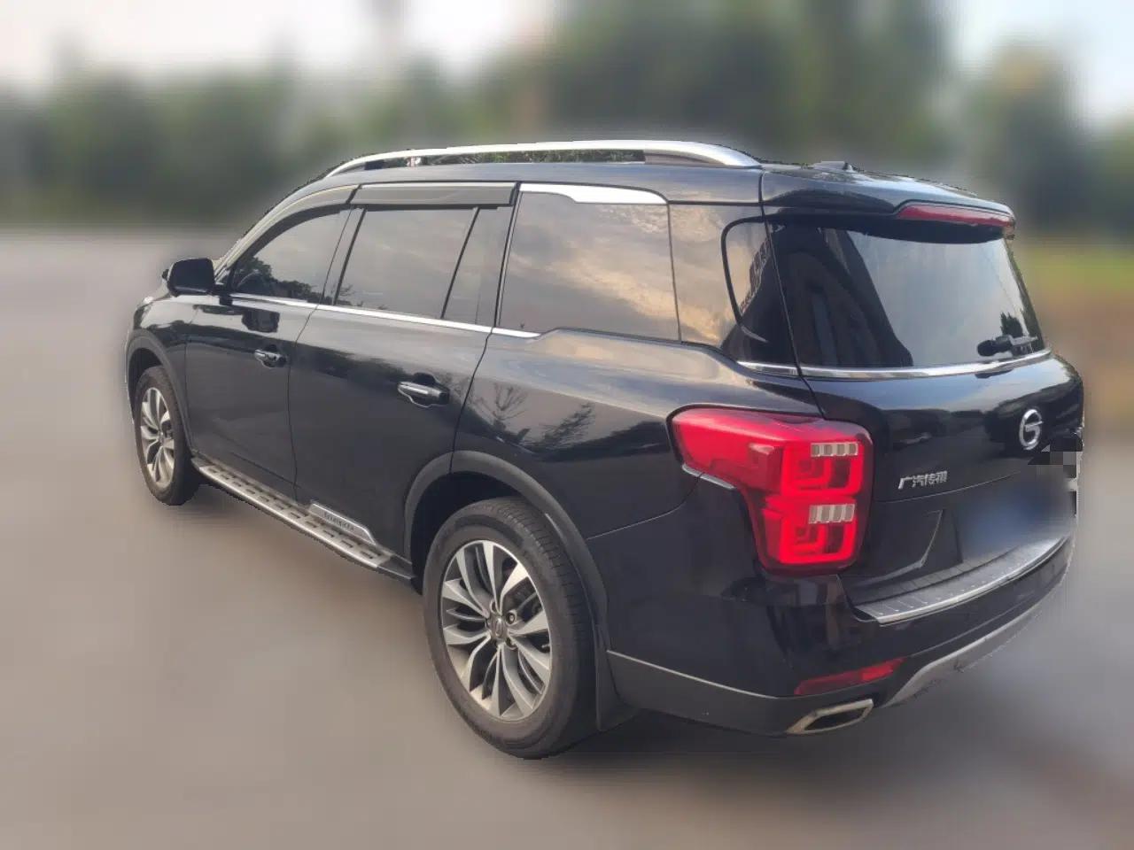 GAC Trumpchi GS8 2017 320T Two-Wheel Drive Luxury Smart Connectivity Version (7 Seats) — миниатюра 4