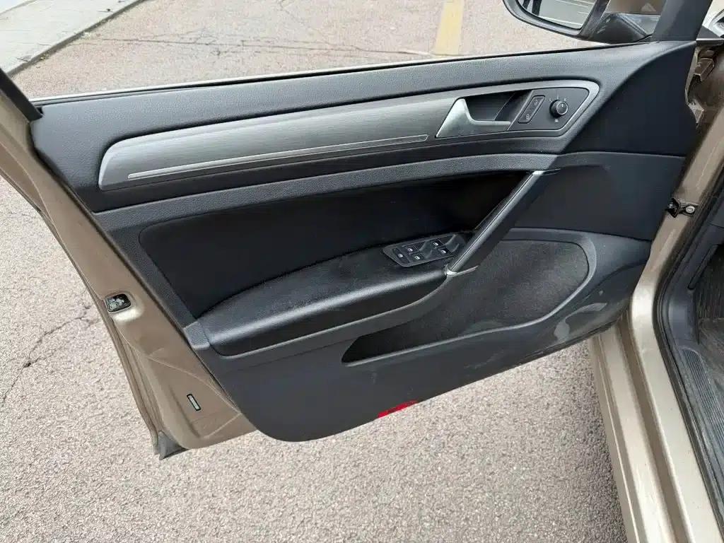 2016 Golf 230TSI Automatic Comfort — миниатюра 6