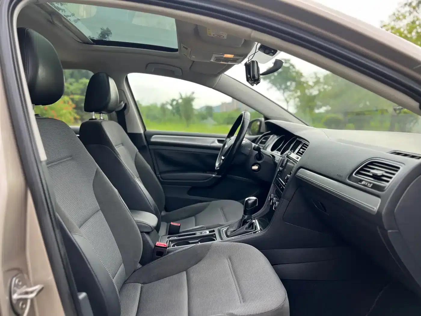 2018 Golf 230TSI Automatic Comfort — миниатюра 13