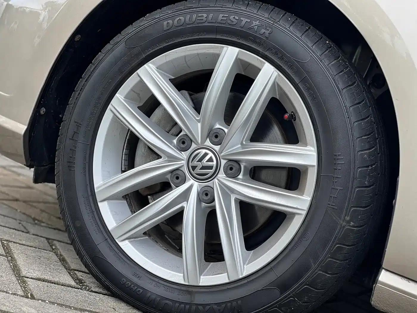 2018 Golf 230TSI Automatic Comfort — миниатюра 17