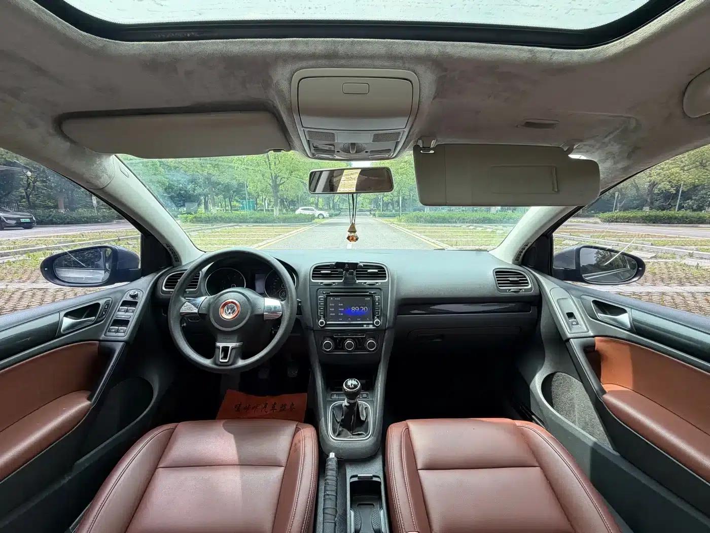 2010 Golf 1.6 Manual Comfort — миниатюра 13