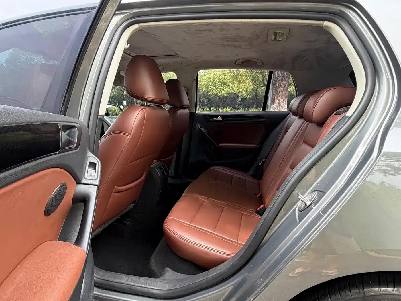 2010 Golf 1.6 Manual Comfort — миниатюра 17