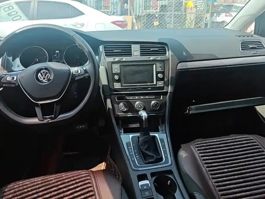 2018 Golf 230TSI Automatic Comfort — миниатюра 12