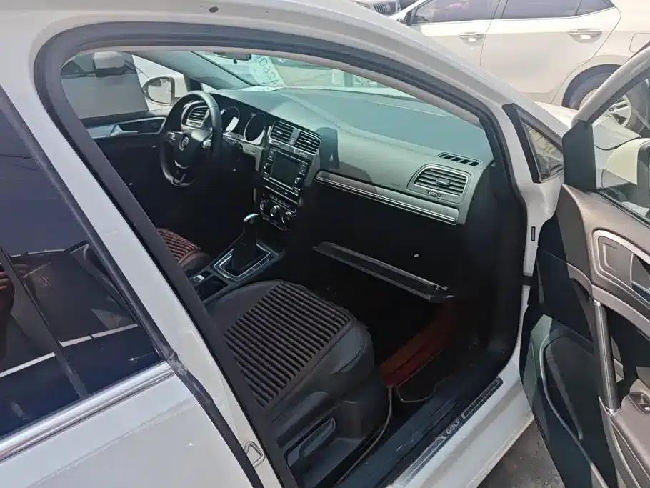 2018 Golf 230TSI Automatic Comfort — миниатюра 8