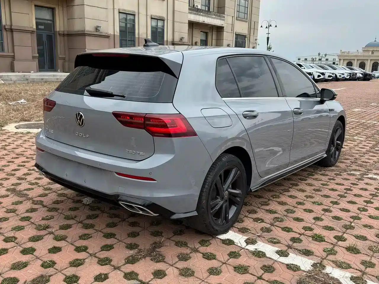 2023 Golf Facelift 280TSI DSG R-Line Lite — миниатюра 4