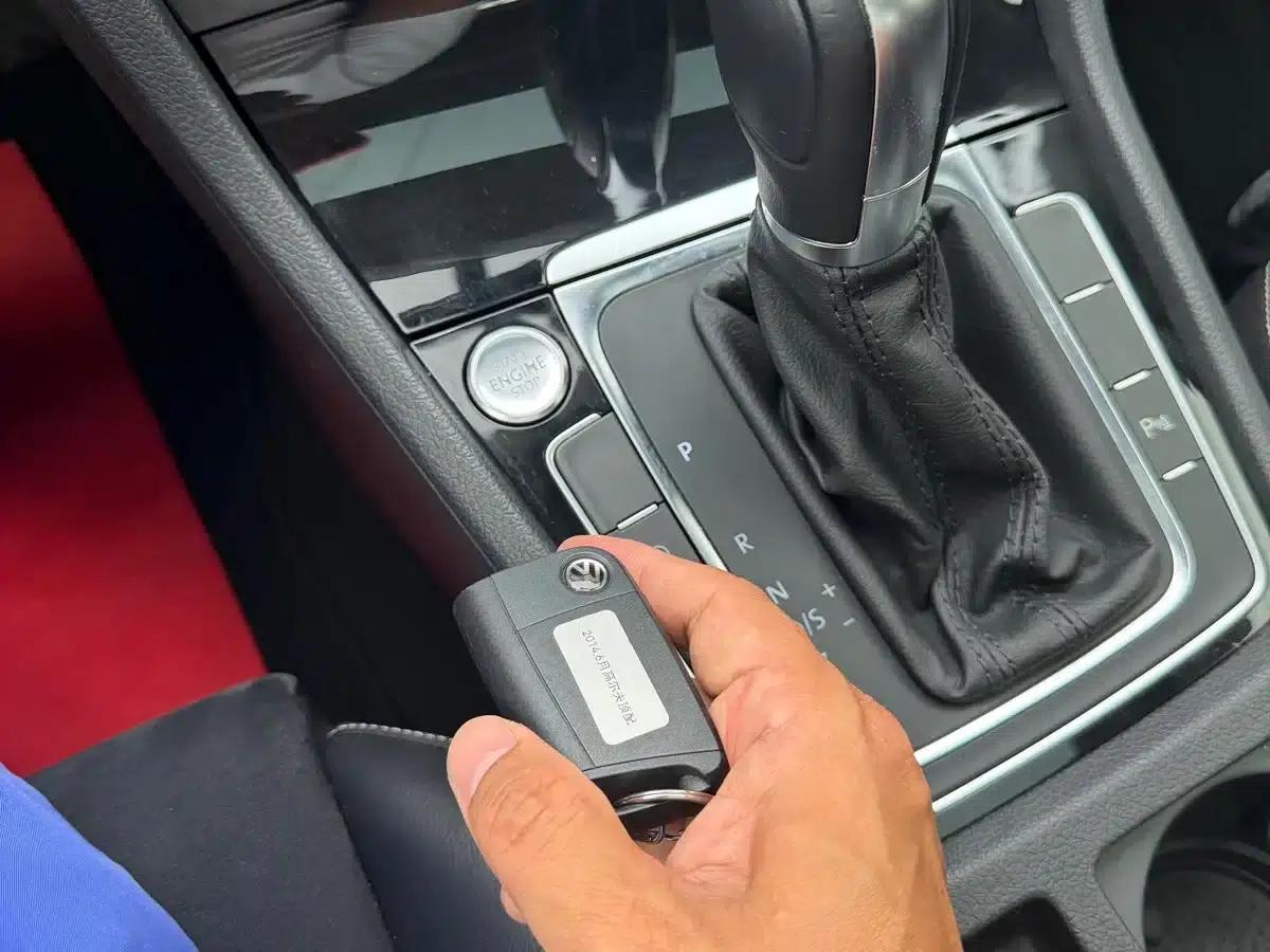 2014 Golf 1.4TSI Automatic Flagship — миниатюра 18