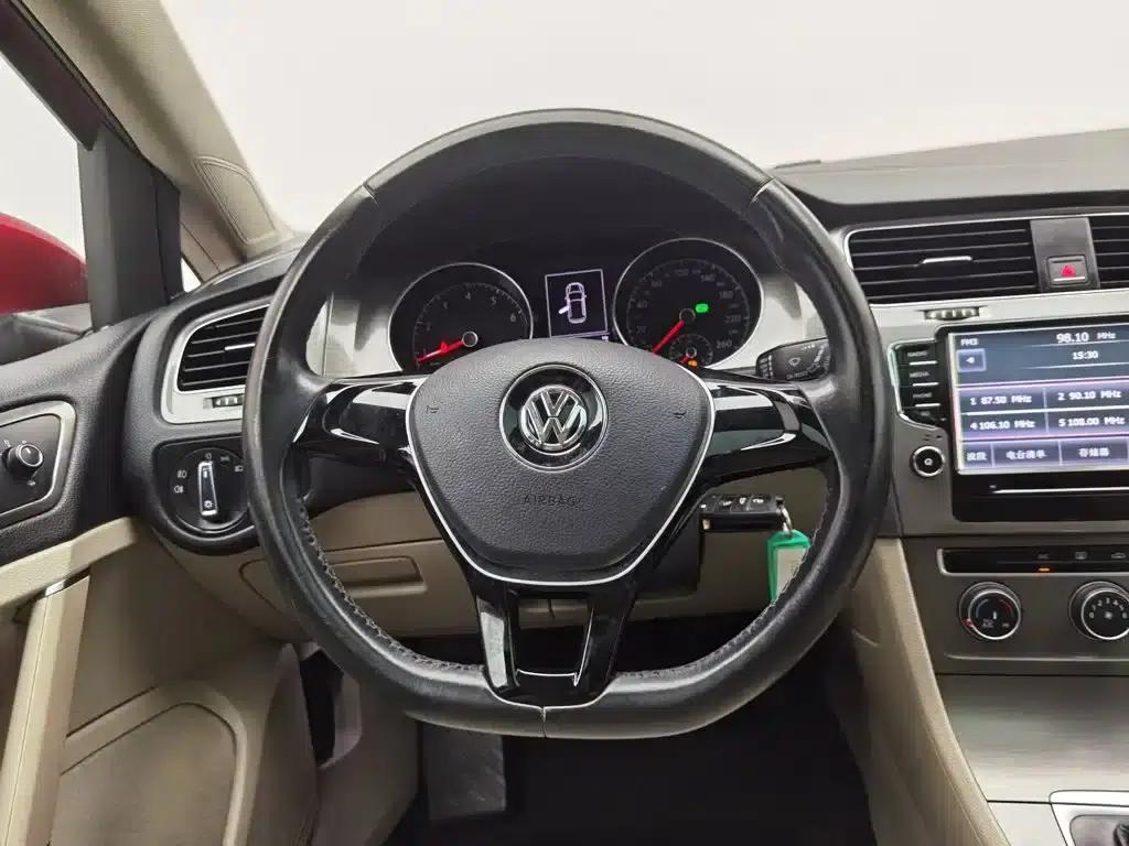 2014 Golf 1.6L Automatic Comfort — миниатюра 11