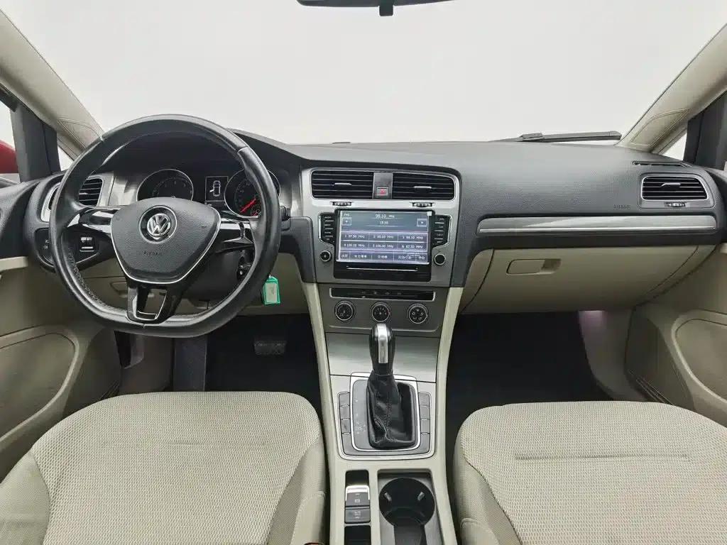 2014 Golf 1.6L Automatic Comfort — миниатюра 5