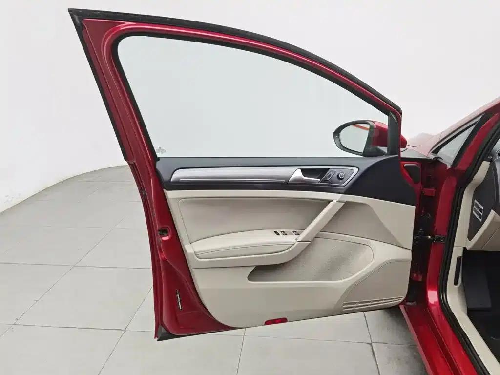 2014 Golf 1.6L Automatic Comfort — миниатюра 8