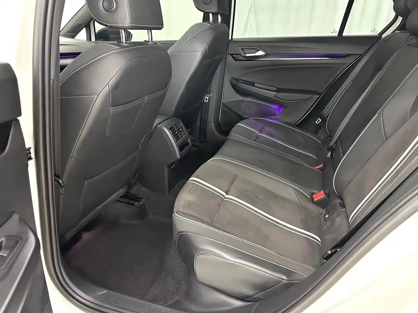 2023 Golf 280TSI DSG R-Line — миниатюра 8