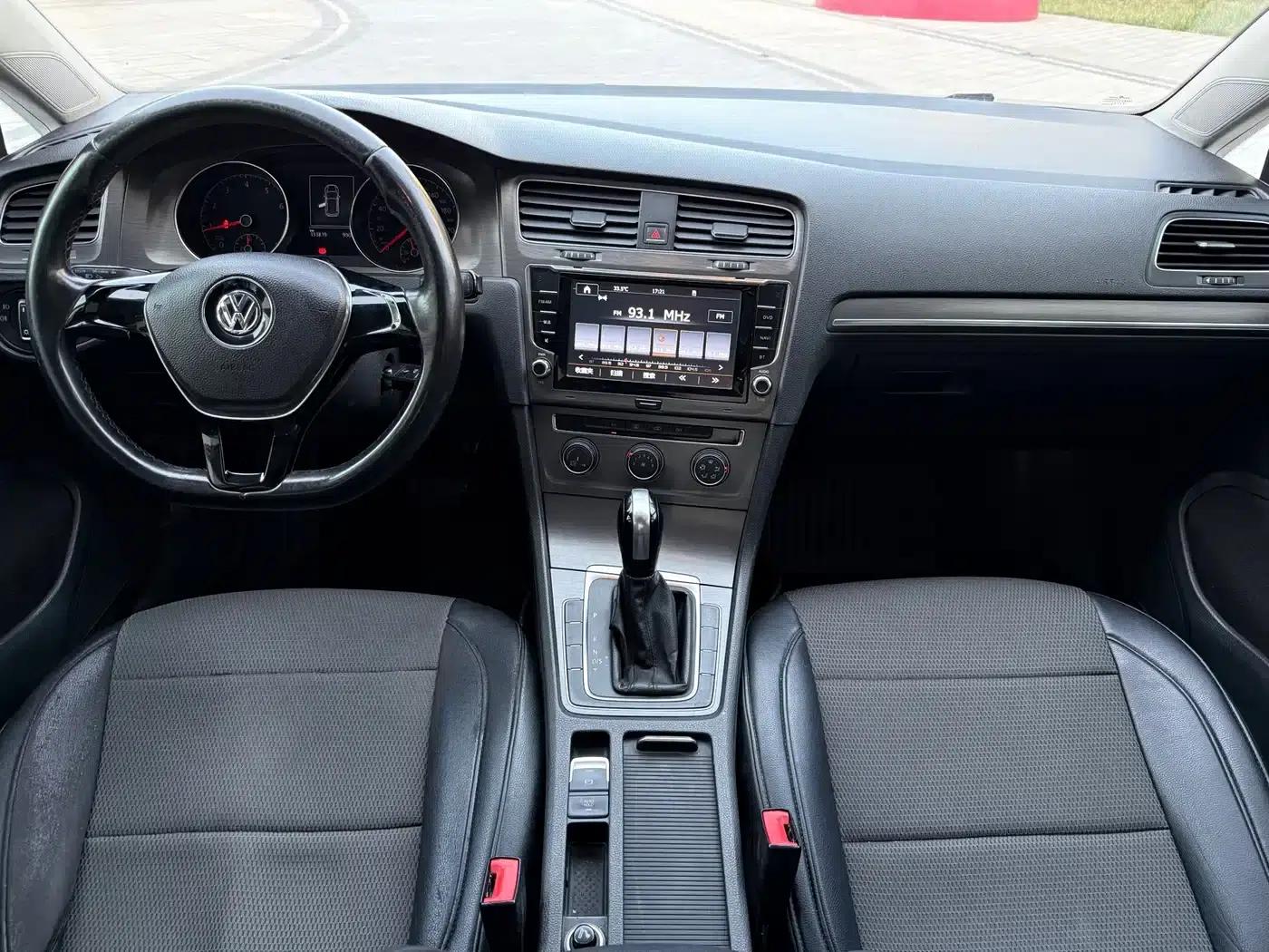 2015 Golf 1.6L Automatic Comfort — миниатюра 9