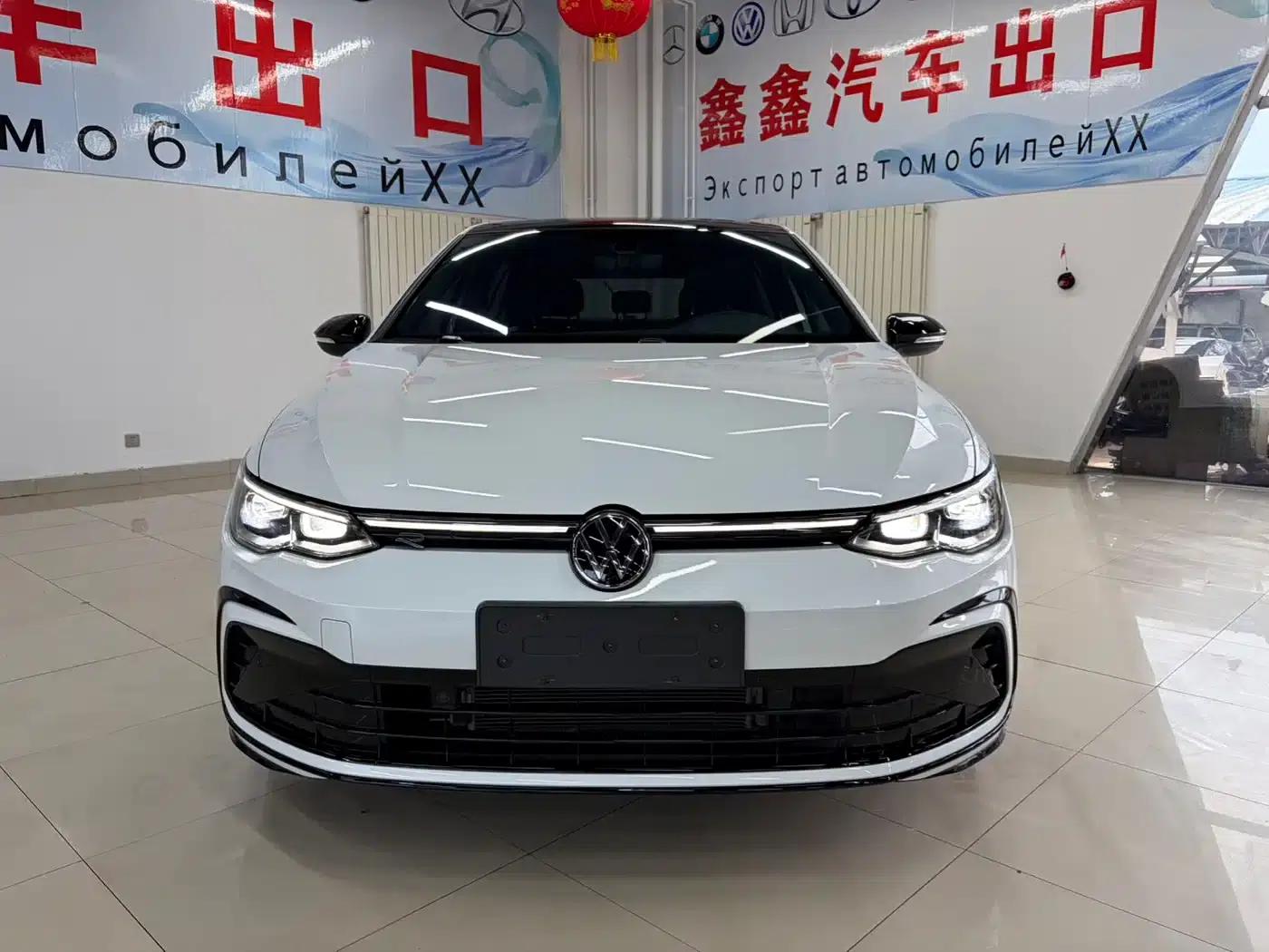 2023 Golf 280TSI DSG R-Line Lite — миниатюра 2